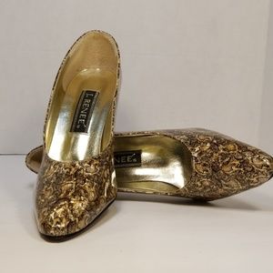 J. Renee pumps